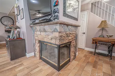 18714 Vista Del Canon #B, Newhall, CA 91321 - Photo 4