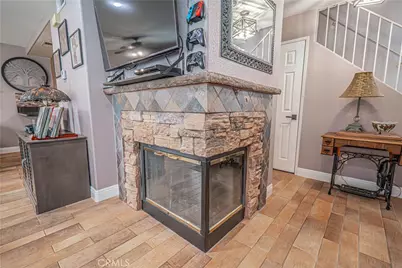 18714 Vista Del Canon #B, Newhall, CA 91321 - Photo 4