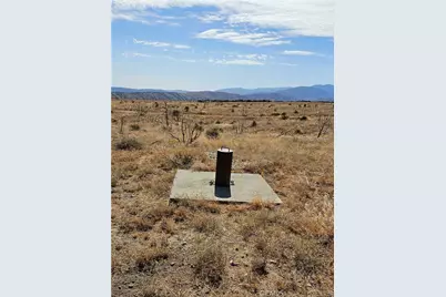 116 E Street East, Juniper Hills, CA 93543 - Photo 6