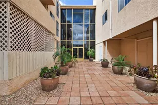 5429 Newcastle, Encino, CA 91316 - Photo 2