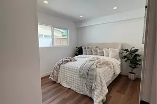 6902 Lasaine Ave, Lake Balboa, CA 91406 - Photo 24