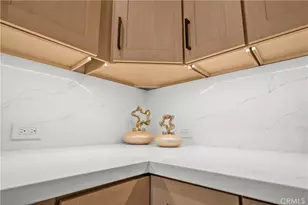 6902 Lasaine Ave, Lake Balboa, CA 91406 - Photo 14