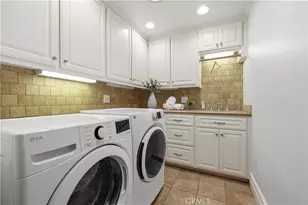 24923 Highspring, Newhall, CA 91321 - Photo 48