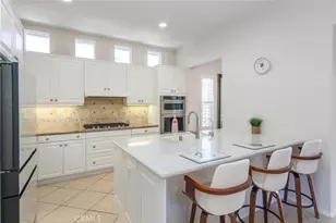 23734 Mahogany Ct, Valencia, CA 91354 - Photo 10