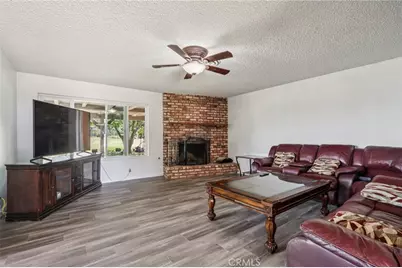 5209 W Avenue M8, Lancaster, CA 93536 - Photo 4