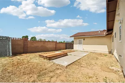 5209 W Avenue M8, Lancaster, CA 93536 - Photo 20