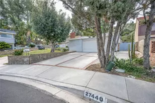 27440 Annette Jo Cir, Saugus, CA 91350 - Photo 26