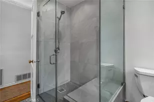 6913 Columbus Ave, Van Nuys, CA 91405 - Photo 20
