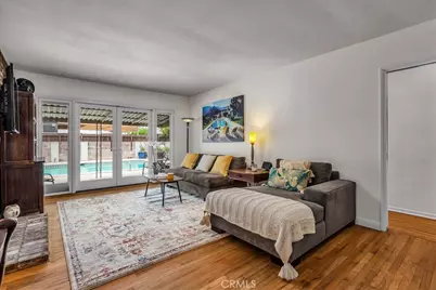 6913 Columbus Avenue, Van Nuys, CA 91405 - Photo 8