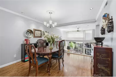 6225 Shoup Avenue #90, Woodland Hills, CA 91367 - Photo 8