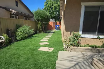 25657 Almendra Drive, Valencia, CA 91355 - Photo 2