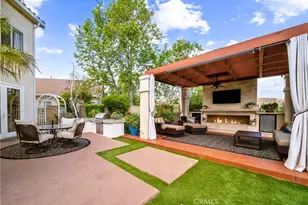 21634 Canyon Heights Cir, Saugus, CA 91390 - Photo 2
