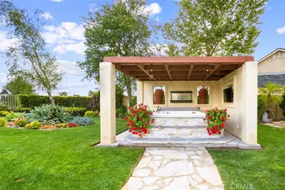 21634 Canyon Heights Circle, Saugus, CA 91390 - Photo 4