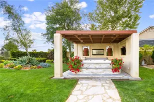 21634 Canyon Heights Cir, Saugus, CA 91390 - Photo 4