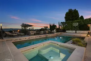 22717 De Kalb Dr, Calabasas, CA 91302 - Photo 38