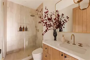 17852 Saticoy St, Reseda, CA 91335 - Photo 22