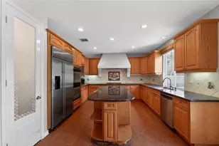 25941 Verandah Ct, Stevenson Ranch, CA 91381 - Photo 14