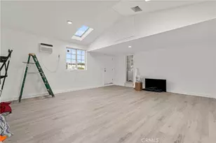 11337 Hayvenhurst, Granada Hills, CA 91344 - Photo 52