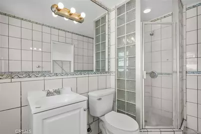 11337 Hayvenhurst, Granada Hills, CA 91344 - Photo 48