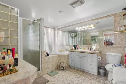 11337 Hayvenhurst, Granada Hills, CA 91344 - Photo 44