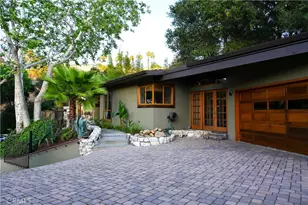 15511 Woodcrest Dr, Sherman Oaks, CA 91403 - Photo 4