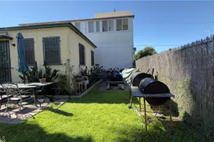 1352 W 60th, Los Angeles, CA 90044 - Photo 20