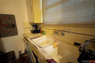 1352 W 60th, Los Angeles, CA 90044 - Photo 56