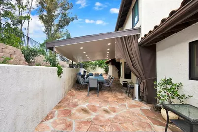 13043 Garris Avenue, Granada Hills, CA 91344 - Photo 32