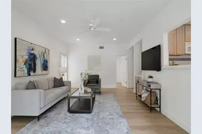 22649 Town Crier Road, Calabasas, CA 91302 - Photo 8