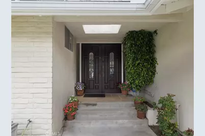 22649 Town Crier Road, Calabasas, CA 91302 - Photo 4