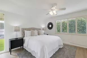 22649 Town Crier Rd, Calabasas, CA 91302 - Photo 14