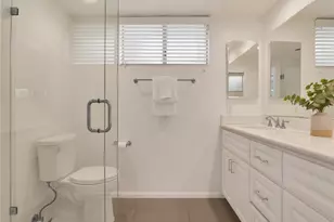 22649 Town Crier Rd, Calabasas, CA 91302 - Photo 16