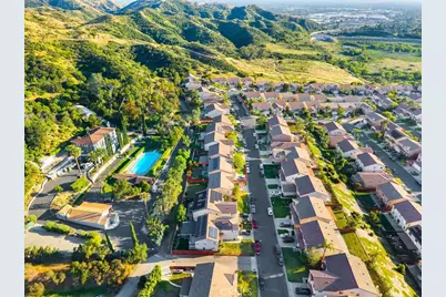 13040 Angeles Trail Way, Sylmar, CA 91342 - Photo 32