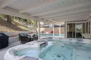 28137 Oaklar Dr, Saugus, CA 91350 - Photo 28