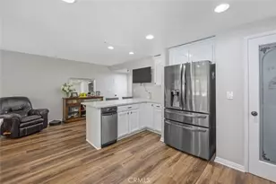 28137 Oaklar Dr, Saugus, CA 91350 - Photo 18