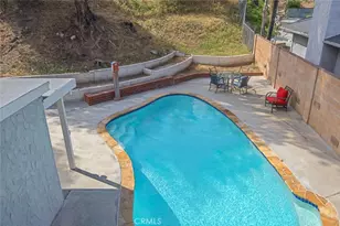 28137 Oaklar Dr, Saugus, CA 91350 - Photo 38