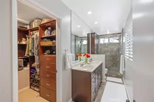 28137 Oaklar Dr, Saugus, CA 91350 - Photo 36