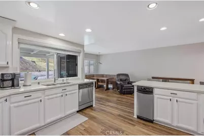 28137 Oaklar, Saugus, CA 91350 - Photo 16