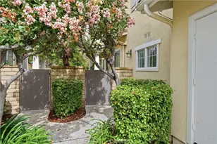 23143 Napa Dr, Valencia, CA 91354 - Photo 2