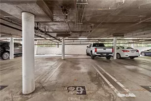 5550 Owensmouth, Woodland Hills, CA 91367 - Photo 32