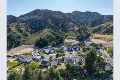 31918 Gelding, Castaic, CA 91384 - Photo 6