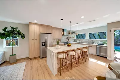 22120 Costanso Street, Woodland Hills, CA 91364 - Photo 6