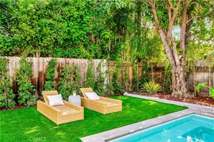 22120 Costanso St, Woodland Hills, CA 91364 - Photo 24