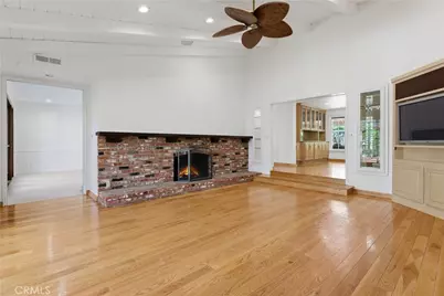 19803 Linnet Street, Woodland Hills, CA 91364 - Photo 8