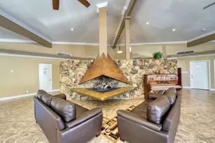 4201 Topanga Canyon Blvd, Woodland Hills, CA 91364 - Photo 32