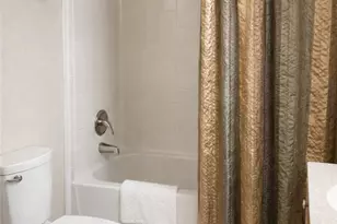 4201 Topanga Canyon Blvd, Woodland Hills, CA 91364 - Photo 10