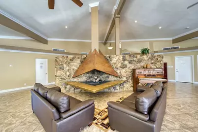 4201 Topanga Canyon Boulevard #21, Woodland Hills, CA 91364 - Photo 20
