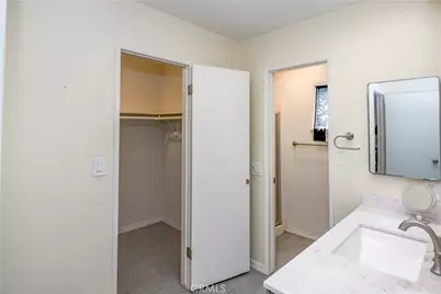 26333 Long Oak Drive, Newhall, CA 91321 - Photo 8