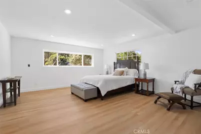 23312 Ostronic, Woodland Hills, CA 91367 - Photo 4