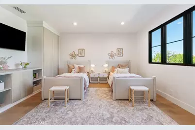 4645 Westchester, Woodland Hills, CA 91364 - Photo 24